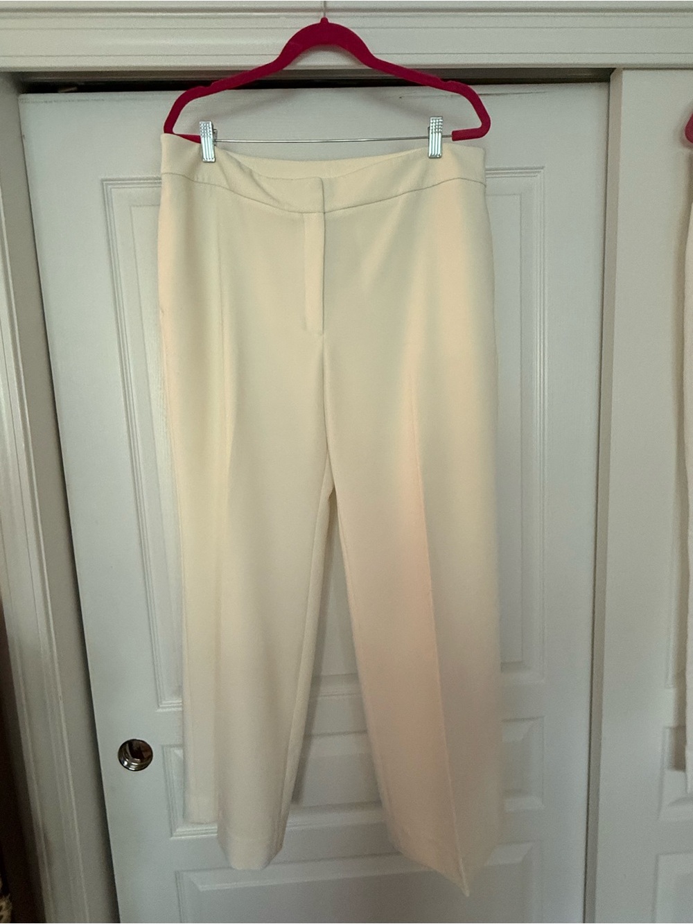 Chico’s Like New Petite Cream Straight-Leg Trousers